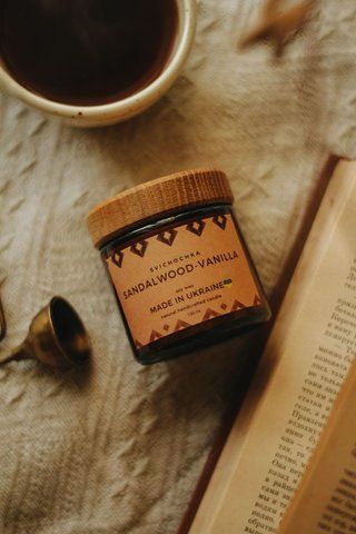 Соєва свічка "Sandalwood vanilla" 3376996 фото
